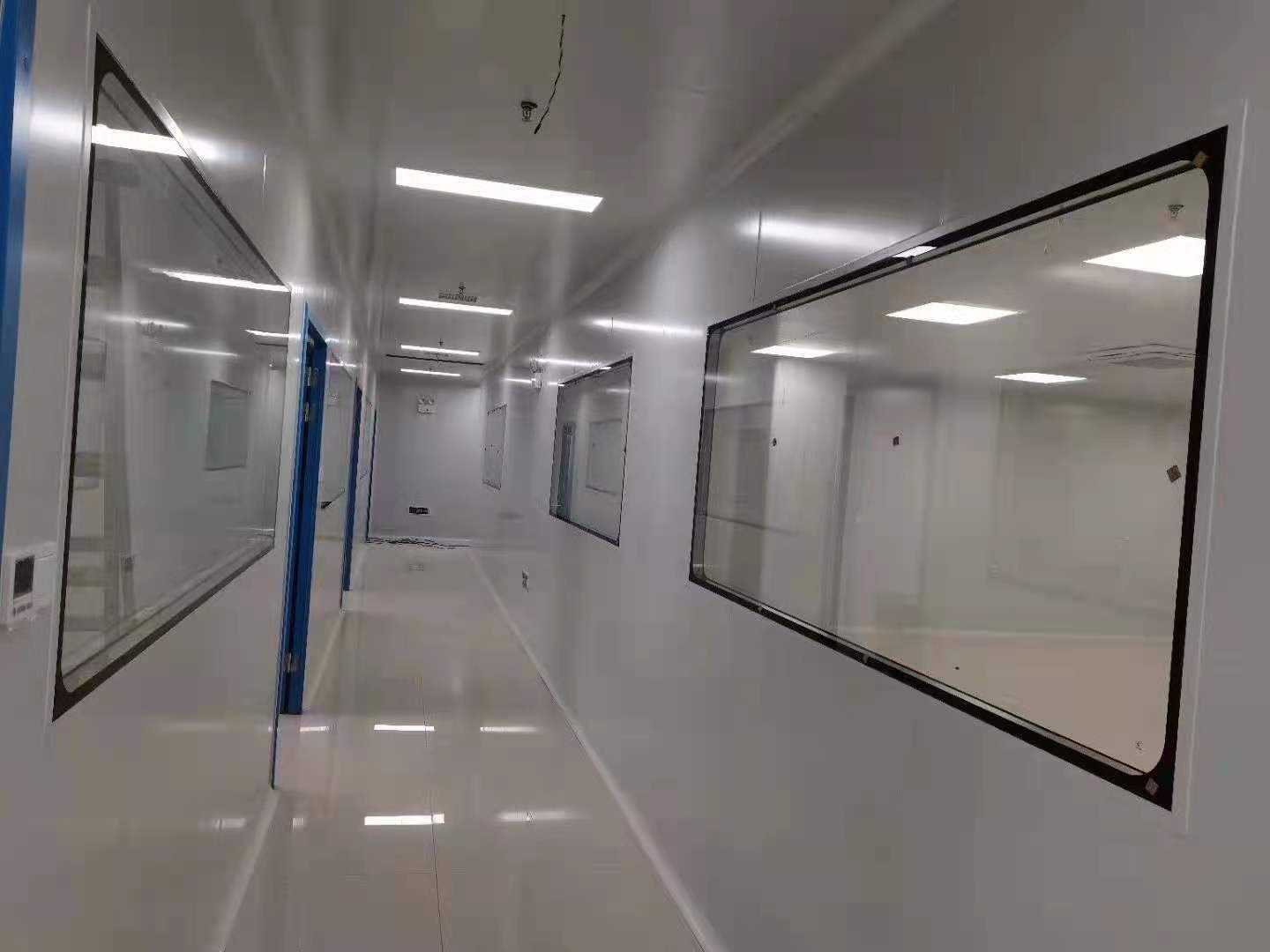 深圳市易瑞生物技術有限公司安裝LED凈化燈